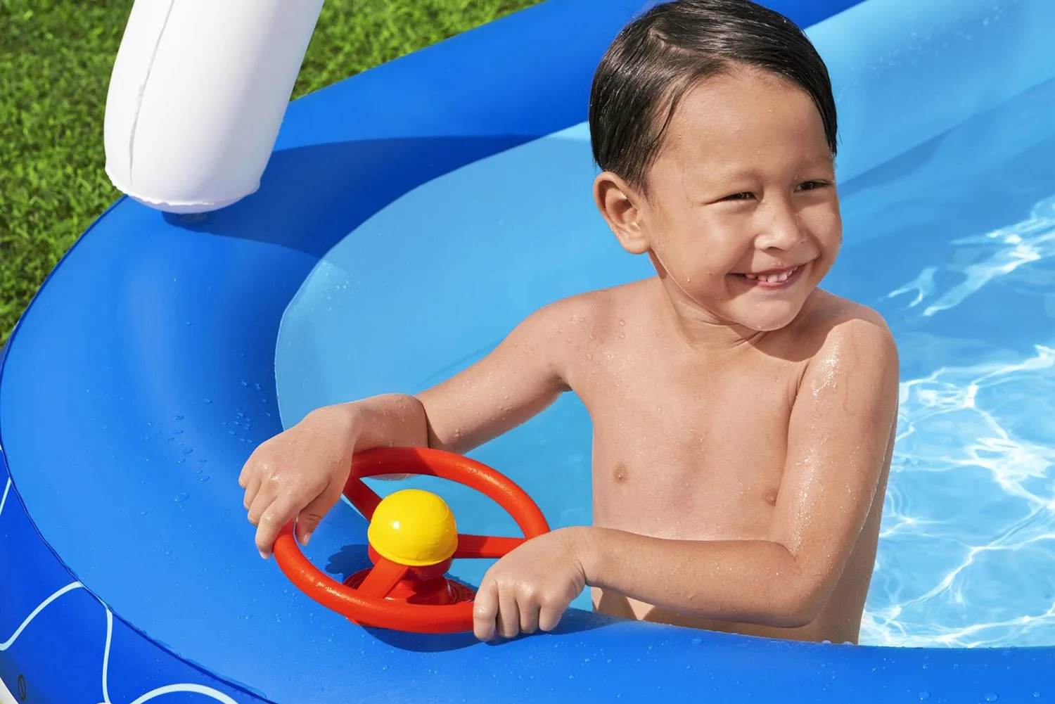 Sea Captain Shaded Family Pool - Image 3