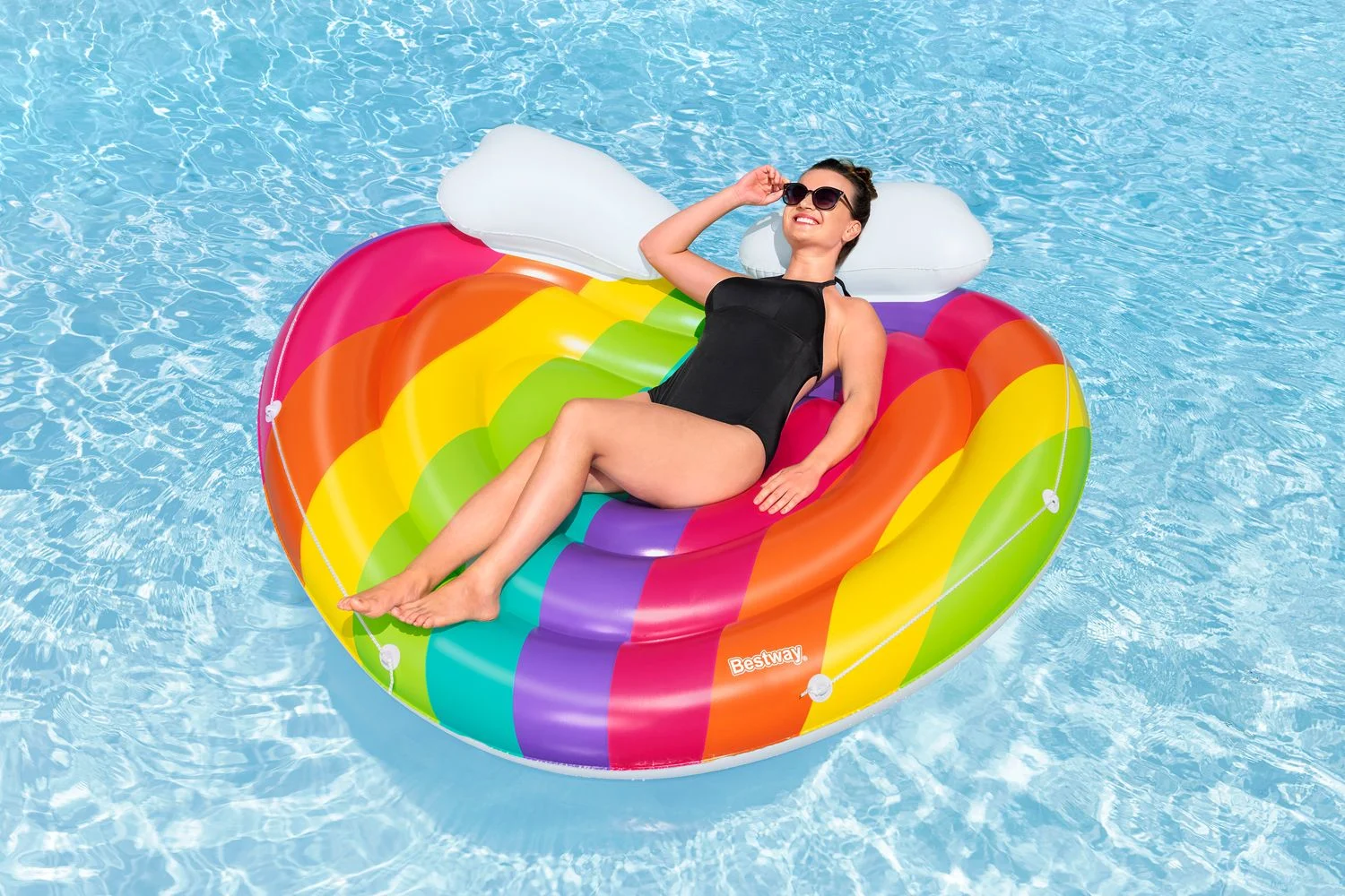 Rainbow Dreams Pool Island