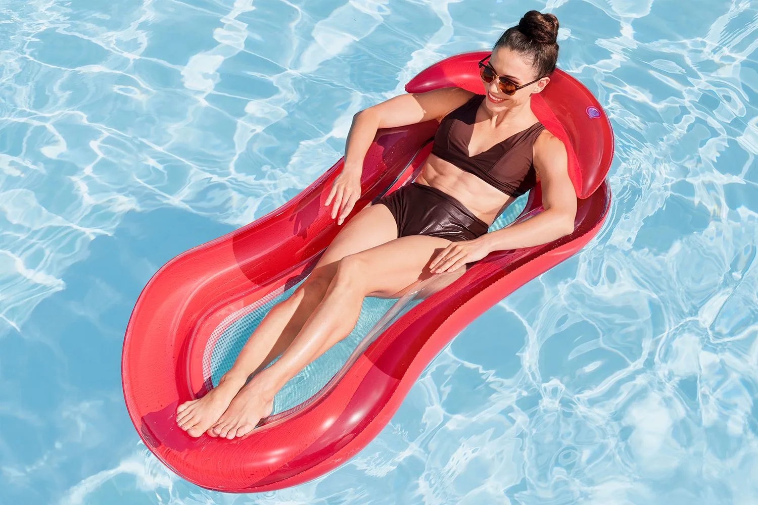 HydroLuxe Lounge - Image 2